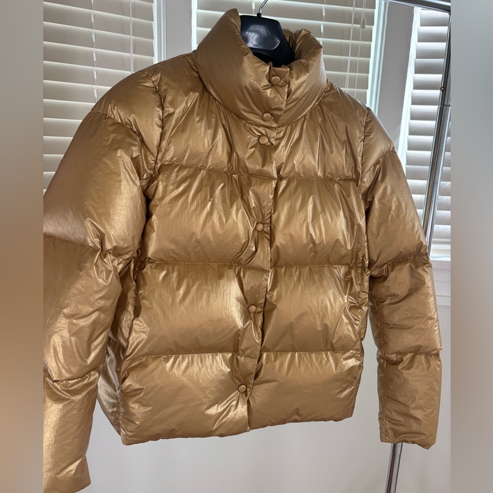 Add Down Women’s Gold Metallic Puffer Jacket Size Small/4